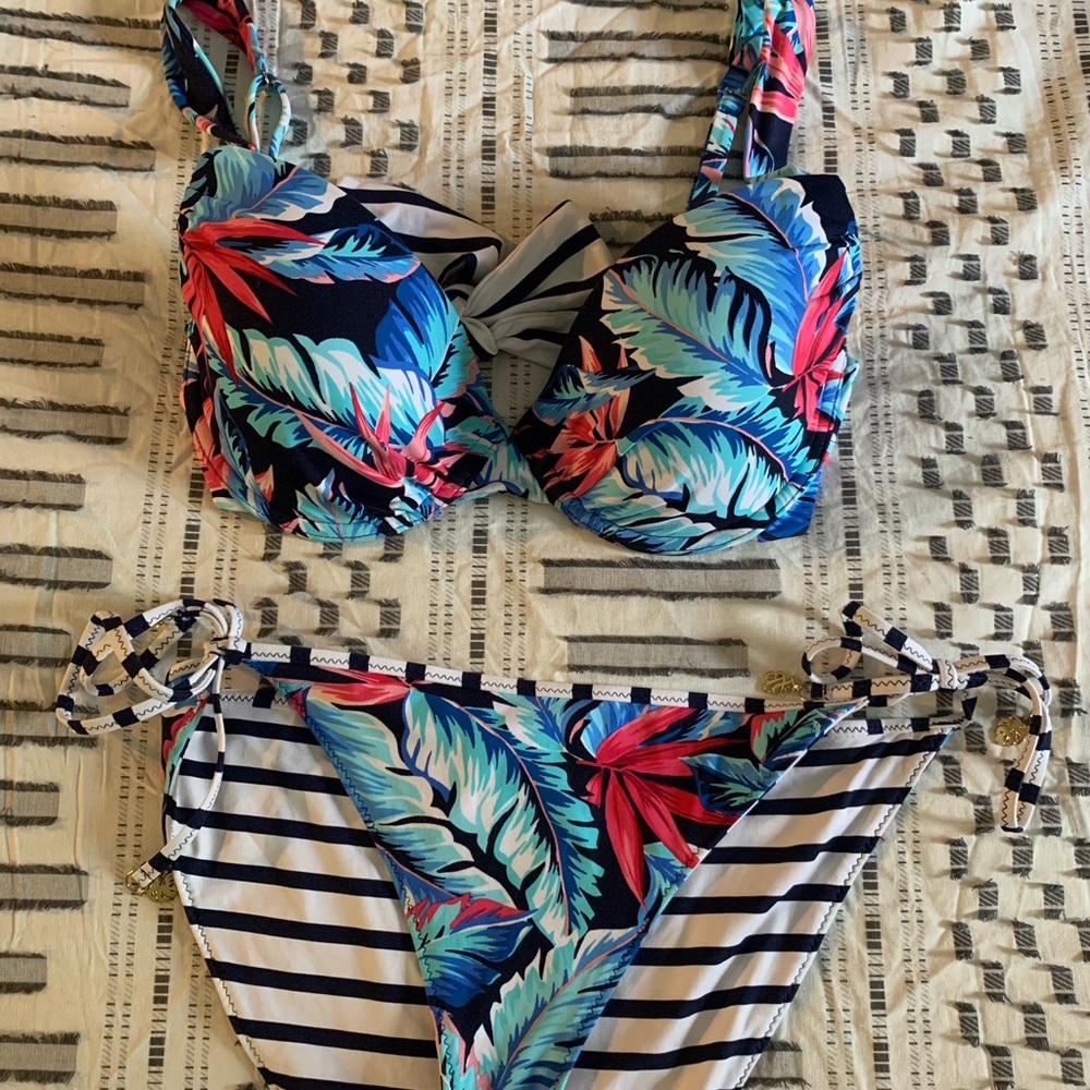 Swim suit